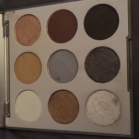 Morphe 9W smoke and shadow pallet - Picture 4 of 5